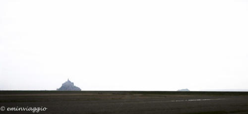Mont Saint Michel da lontano